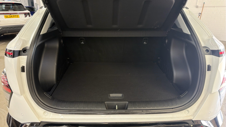 Hyundai KONA 160kW Advance 65kWh 5dr Auto Electric Hatchback